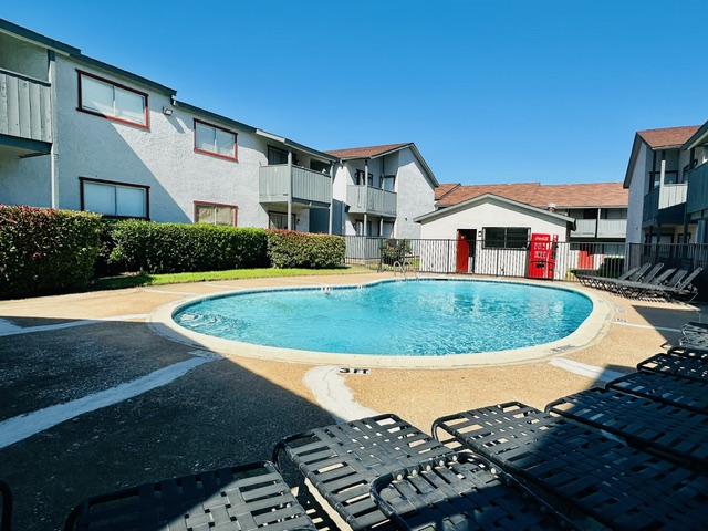 the pool at The Arlington Park Apartments